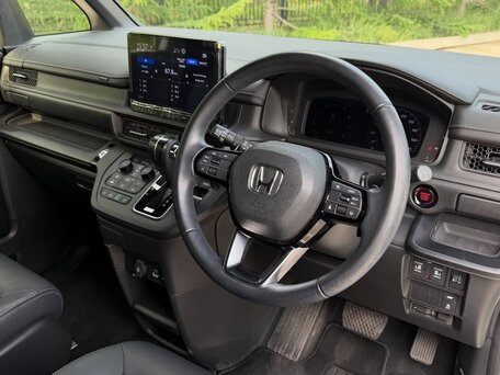 2026 Honda Stepwgn Spada VI, белый, 2730000 рублей, вид 4