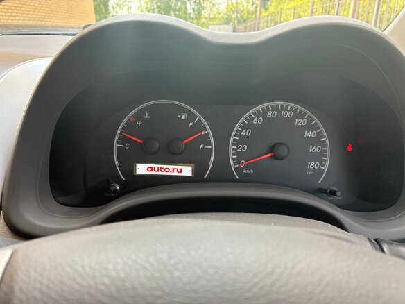 2010 Toyota Corolla Axio X (E140, E150) Рестайлинг, белый, 740000 рублей - вид 6