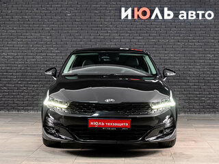 2020 Kia K5 III, чёрный, 2580000 рублей, вид 2