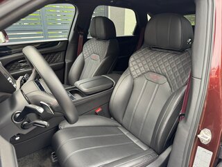 2021 Bentley Bentayga I Рестайлинг, пурпурный, 22000000 рублей, вид 2