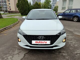 2020 Hyundai Solaris II, белый, 1180000 рублей, вид 2