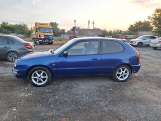 2000 Toyota Corolla VIII (E110), синий, 310000 рублей, вид 3