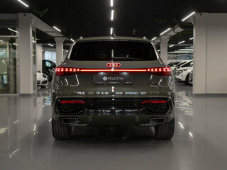 2026 Audi Q5 L III (GU), зелёный, 6650000 рублей, вид 5