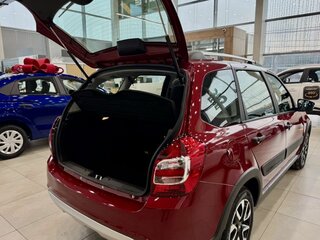 2026 Lada (ВАЗ) Granta Cross I Рестайлинг, красный, 1216000 рублей, вид 2