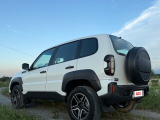 2021 Lada (ВАЗ) Niva Travel I, белый, 1090000 рублей, вид 5