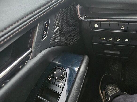 2019 Mazda 3 IV (BP), синий, 2250000 рублей - вид 17