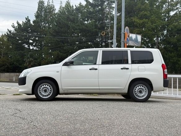 2022 Toyota Probox I Рестайлинг, серый, 793000 рублей - вид 6