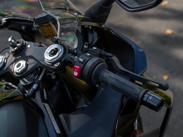 2025 BMW S 1000 RR, чёрный, 2570000 рублей - вид 7