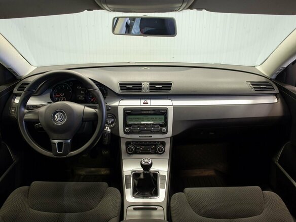 2010 Volkswagen Passat B6, серебристый, 820000 рублей - вид 19