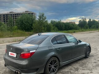 2005 BMW 5 серии 525i V (E60/E61), серый, 888000 рублей, вид 3