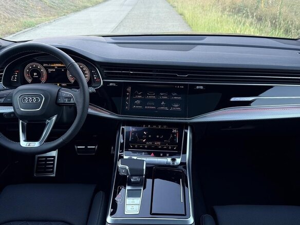 2026 Audi Q7 45 TFSI II (4M) Рестайлинг 2, серый, 11200000 рублей - вид 24