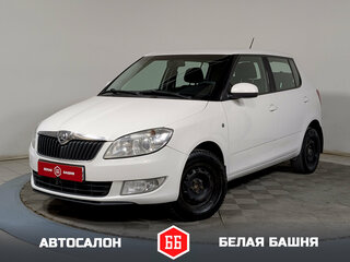 2013 Skoda Fabia II Рестайлинг, белый, 579900 рублей, вид 1