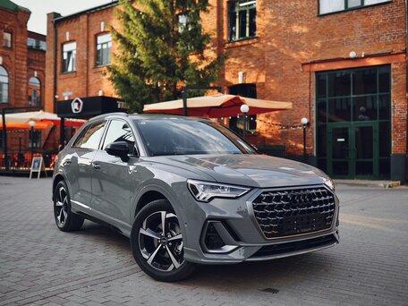 Audi Q3 II (F3)