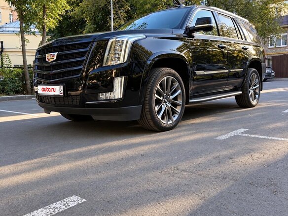 2019 Cadillac Escalade IV, чёрный, 5800000 рублей - вид 1