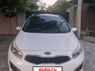 2016 Kia Ceed II Рестайлинг, белый, 1700000 рублей, вид 3