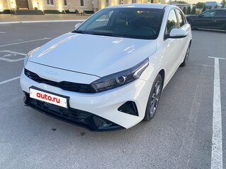 2021 Kia K3 II Рестайлинг, белый, 1800000 рублей, вид 1