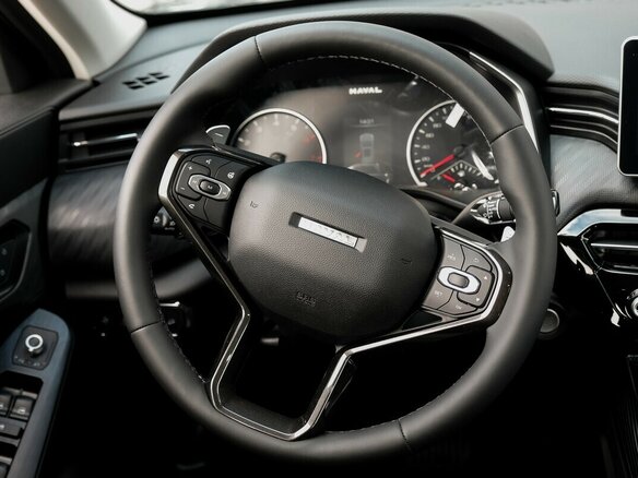 2026 Haval Jolion I Рестайлинг 2, чёрный - вид 17