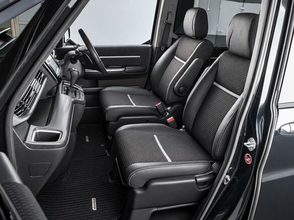 2015 Honda Stepwgn Spada V, чёрный, 1849000 рублей - вид 7