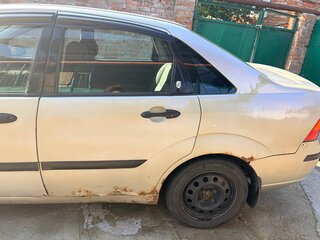 2001 Ford Focus I Рестайлинг, серебристый, 210000 рублей, вид 2