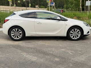 2012 Opel Astra GTC J Рестайлинг, белый, 740000 рублей, вид 4