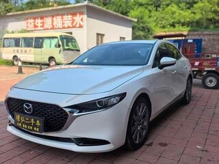 2021 Mazda 3 Axela IV (BP), белый, 1277777 рублей, вид 1