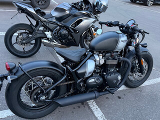 2020 Triumph Bonneville Bobber, серебристый, 1450000 рублей, вид 5
