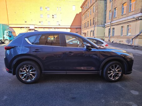 2021 Mazda CX-5 II Рестайлинг, синий, 3100000 рублей, вид 4