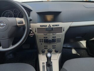 2008 Opel Astra H Рестайлинг, серебристый, 600000 рублей, вид 5
