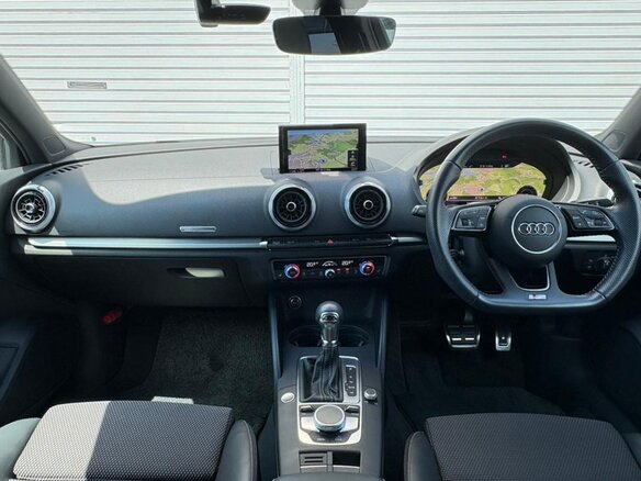 2022 Audi A3 30 TFSI IV (8Y), белый, 1550000 рублей - вид 6