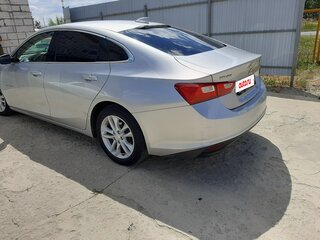 2016 Chevrolet Malibu IX, серебристый, 1100000 рублей, вид 3