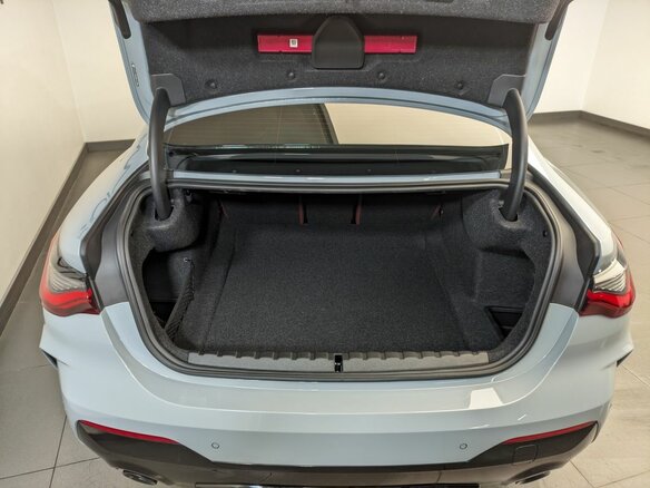 2024 BMW 4 серии 430i G22, G23, G26 Рестайлинг, серый - вид 13