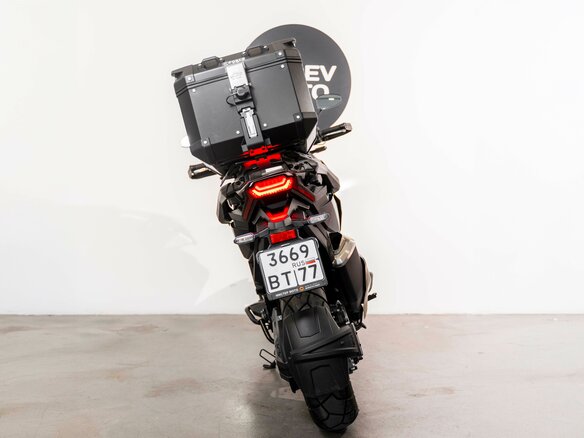 2024 Honda X-ADV, чёрный, 1430000 рублей - вид 8
