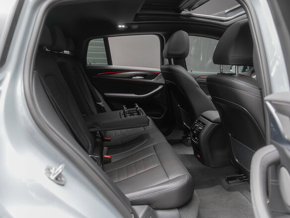 2025 BMW X4 20i II (G02) Рестайлинг, серый, 8600000 рублей - вид 30