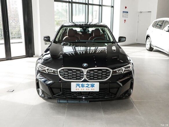 2023 BMW 3 серии Long 320Li VII (G2x) Рестайлинг, чёрный, 3660000 рублей - вид 1