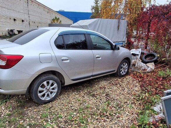 2016 Renault Logan II, серебристый, 850000 рублей - вид 1