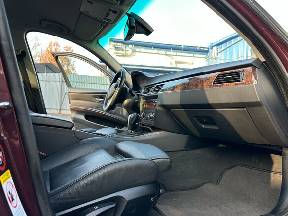 2007 BMW 3 серии 330i V (E90/E91/E92/E93), красный, 1050000 рублей - вид 11