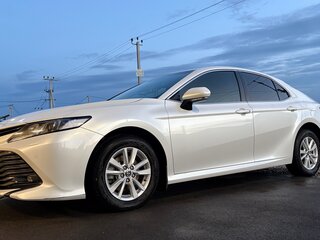 2020 Toyota Camry VIII (XV70), белый, 3300000 рублей, вид 5