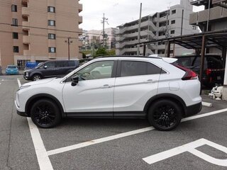 2023 Mitsubishi Eclipse Cross I Рестайлинг, белый, 1838000 рублей, вид 3