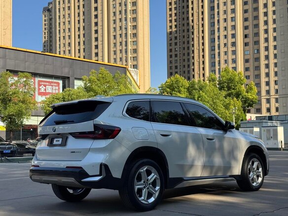 2023 BMW X1 Long 20Li sDrive III (U11/U12), белый, 2523400 рублей - вид 3