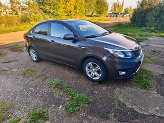 2016 Kia Rio III Рестайлинг, коричневый, 1090000 рублей, вид 4