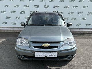 2015 Chevrolet Niva I Рестайлинг, серый, 575000 рублей, вид 2