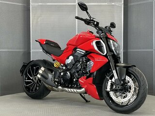 2023 Ducati Diavel V4, красный, 2169000 рублей, вид 2