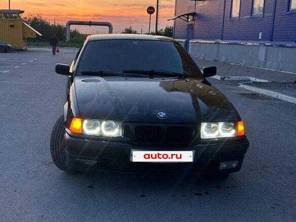 1997 BMW 3 серии Compact 316i III (E36), чёрный, 390000 рублей - вид 4