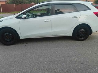 2013 Kia Ceed II, белый, 820000 рублей, вид 3