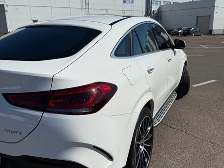 2020 Mercedes-Benz GLE 400 d II (V167), белый, 7500000 рублей, вид 5