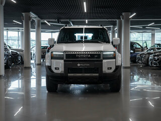 2025 Toyota Land Cruiser Prado 250 Series, белый, 9990000 рублей, вид 3