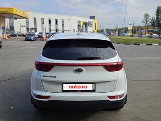 2018 Kia Sportage IV, белый, 1900000 рублей, вид 4