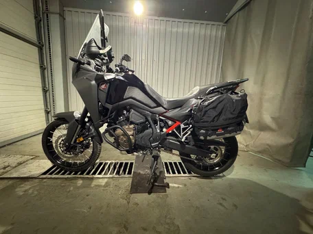 2025 Honda CRF 1100L Africa Twin, чёрный, 2150000 рублей, вид 5