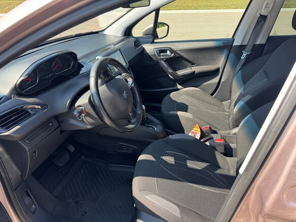 2013 Peugeot 208 I, серый, 545000 рублей - вид 7