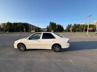 2000 Toyota Vista V (V50) Рестайлинг, белый, 450000 рублей, вид 3